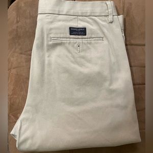 New W/O Tags - Banana Republic 34x32 Chinos